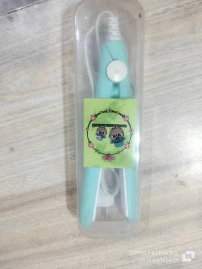 mini hair straightener