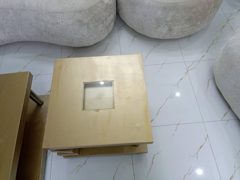 3 table set 0
