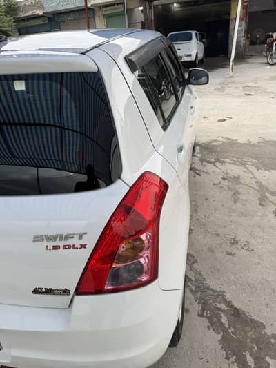 Suzuki swift 2011