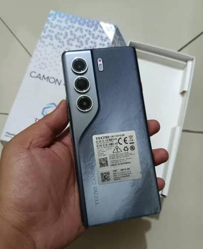 Tecno CAMON 40 Pro