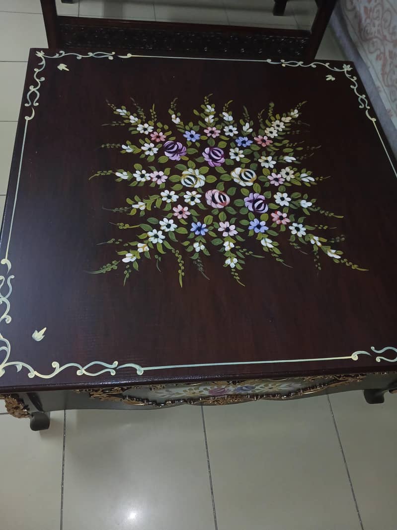 hand painted table 0