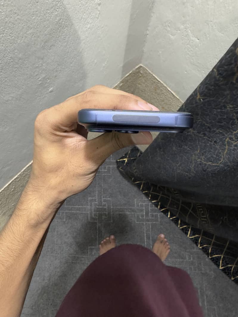 Apple iPhone 17 Pro 4