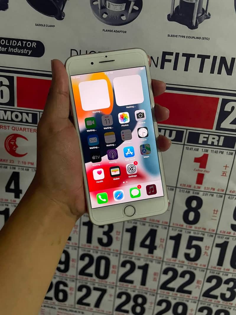 Apple iPhone 7 Plus 1