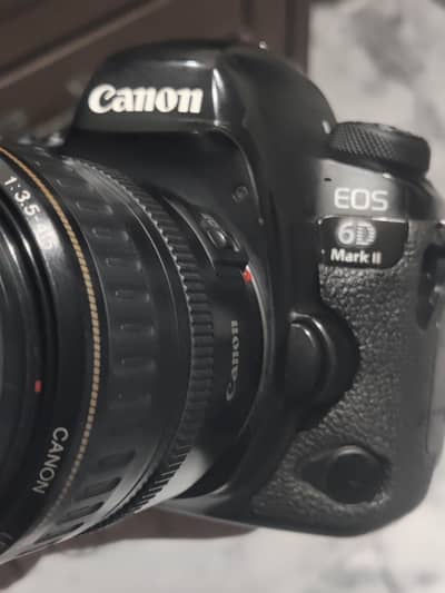 canon 6d mark ii full frame dslr camera with 28-105mm lens