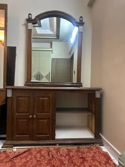 Wooden Dressing Table with Mirror