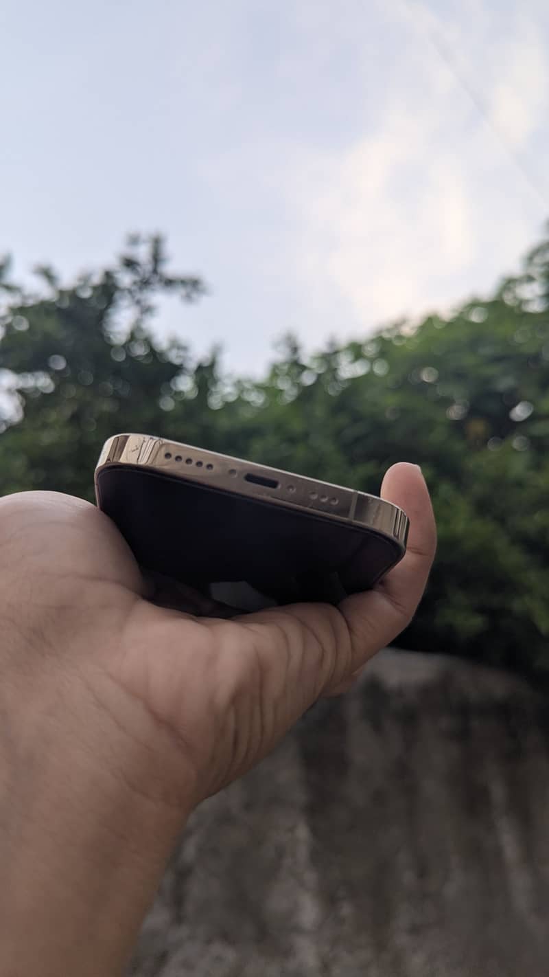 Apple iPhone 14 Pro 3