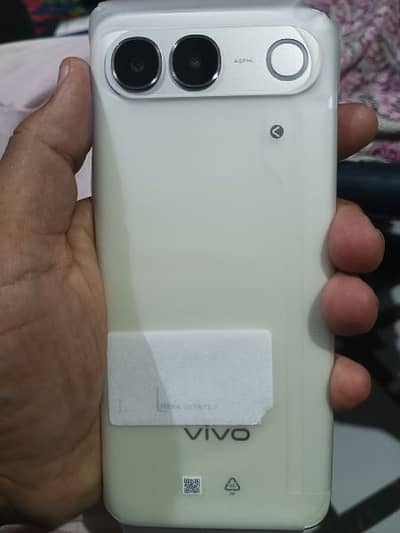 Vivo V80 Light 5G Edge Display 256GB/8GB Silk White