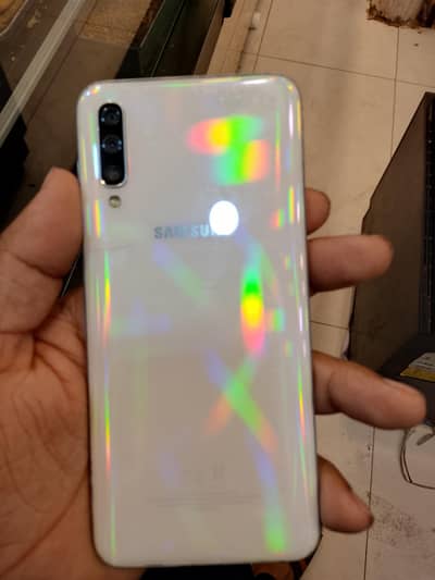 Samsung Mobile A50