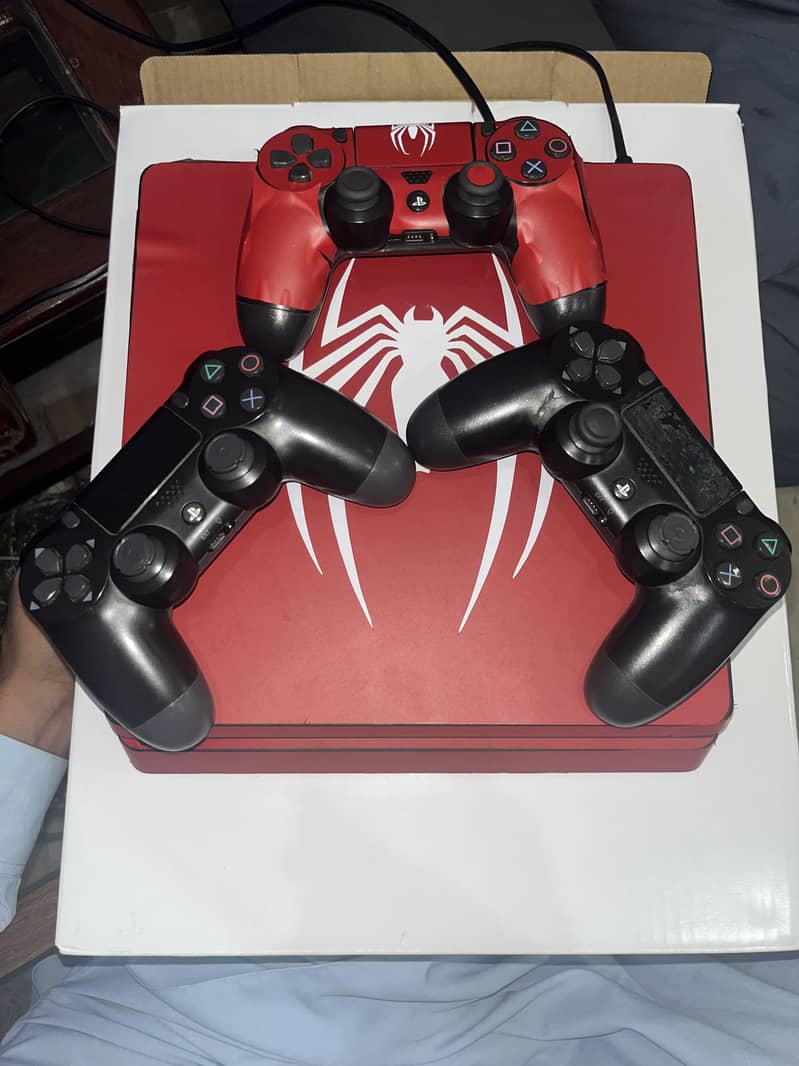 PS4 With original controller 5