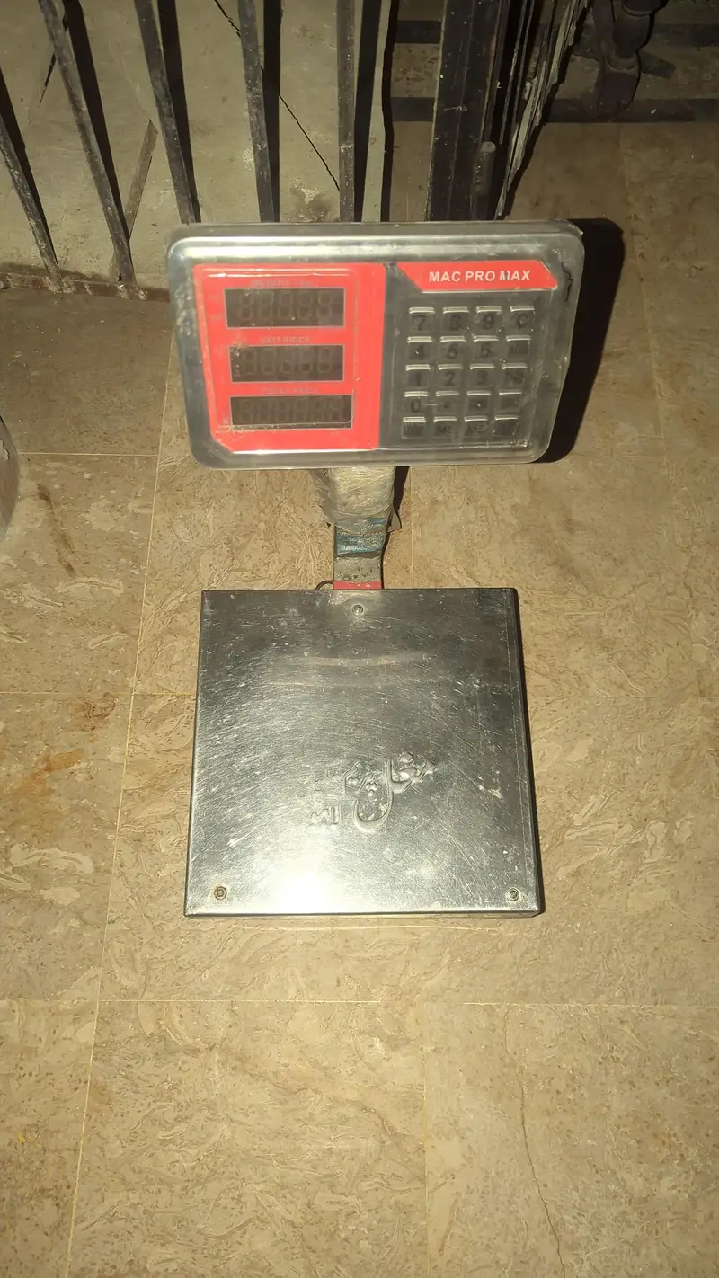 pinjra cage or murgi ki dukan ka sara samaan — photo 2