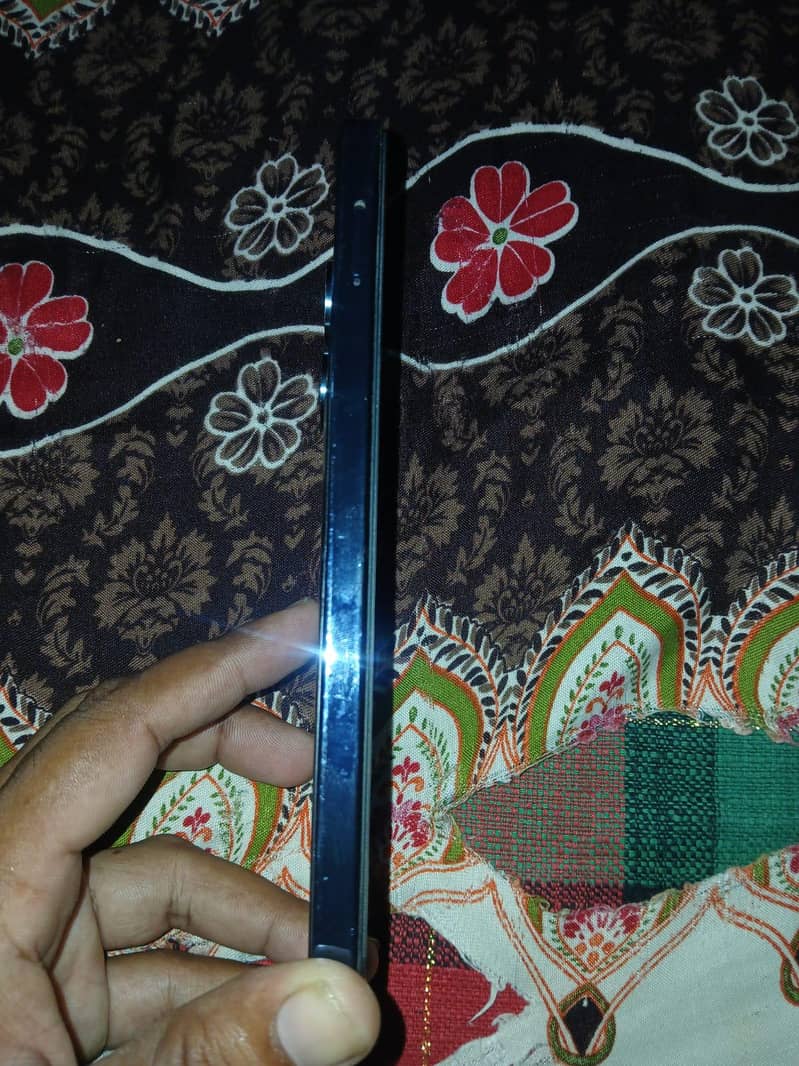 Tecno Camon 19 Pro 6
