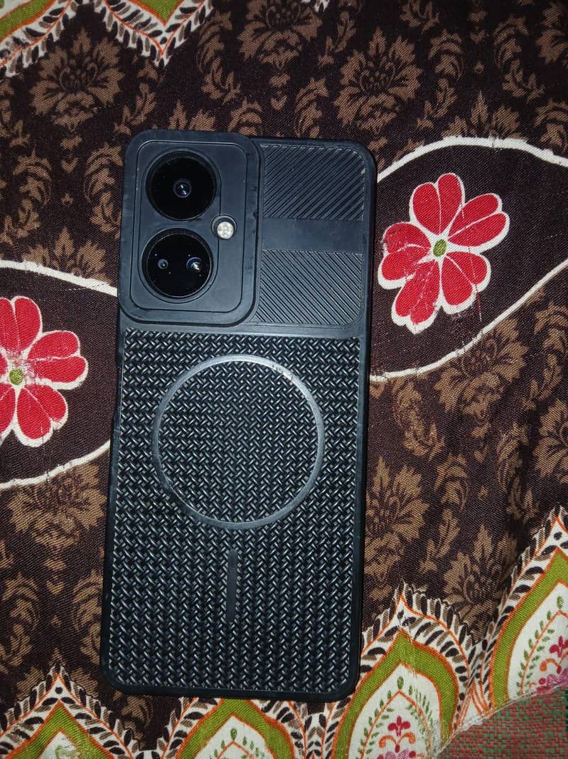 Tecno Camon 19 Pro 7