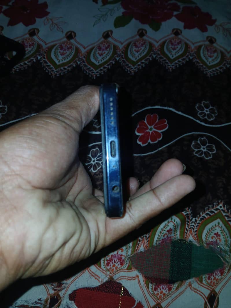 Tecno Camon 19 Pro 9