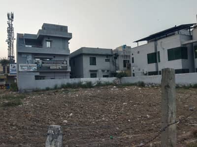 1 Kanal Corner Pair Commercial Plots Available For Sale