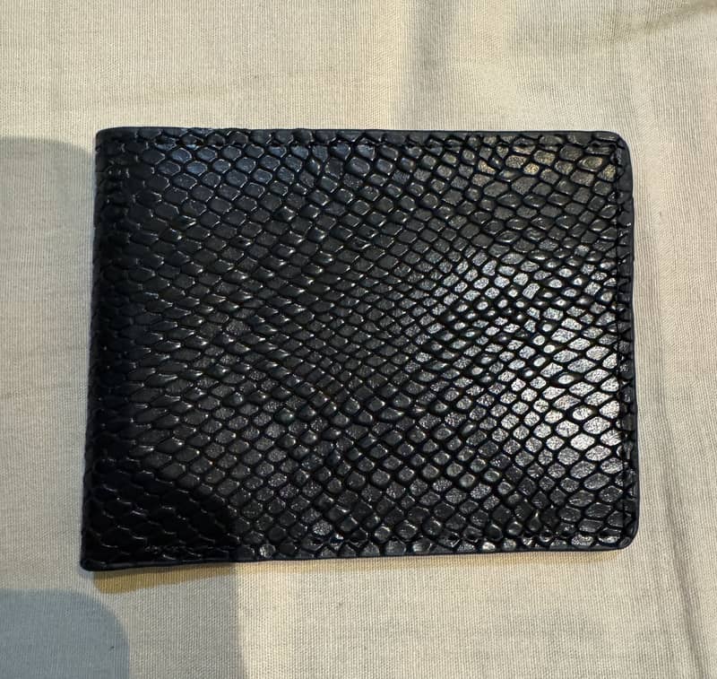Leather Wallets  (Available in quantity) 4
