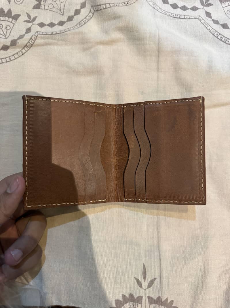 Leather Wallets  (Available in quantity) 7