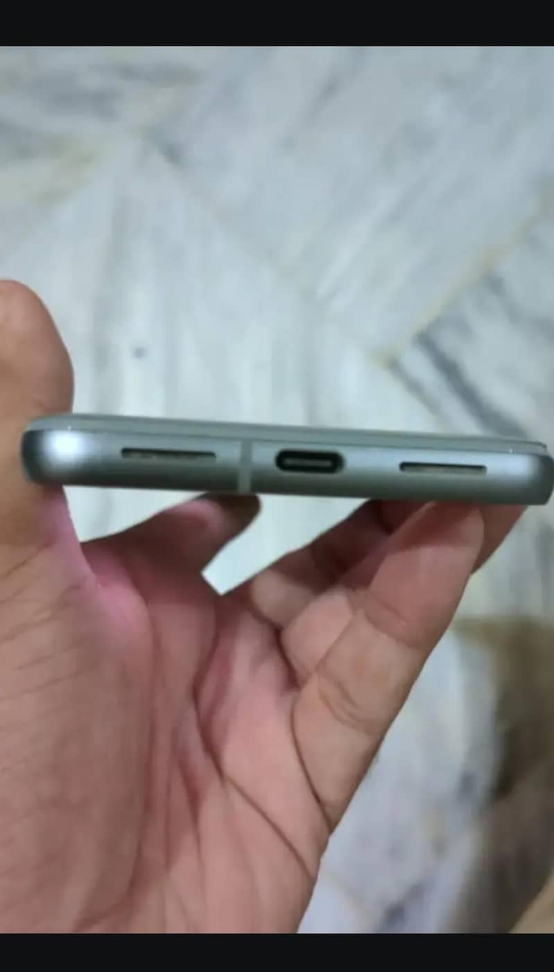 Google Pixel 8 1