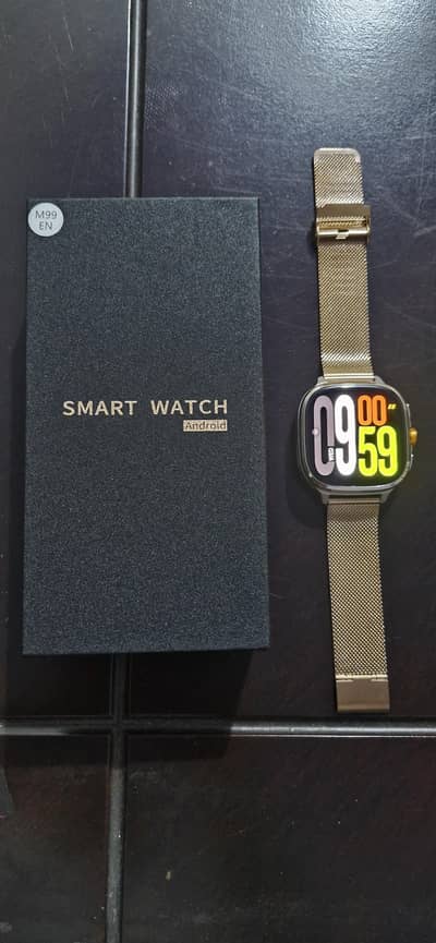 MM99 EN. 4GB Smart watch  Android.
