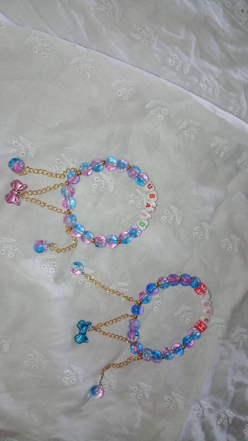 hand made bangles 0