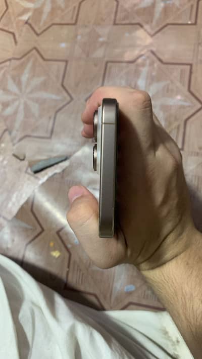 Apple iPhone 16 Pro Max