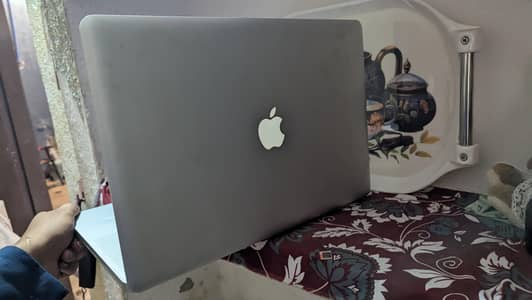 MacBook pro 2010 core i5 inch 15"