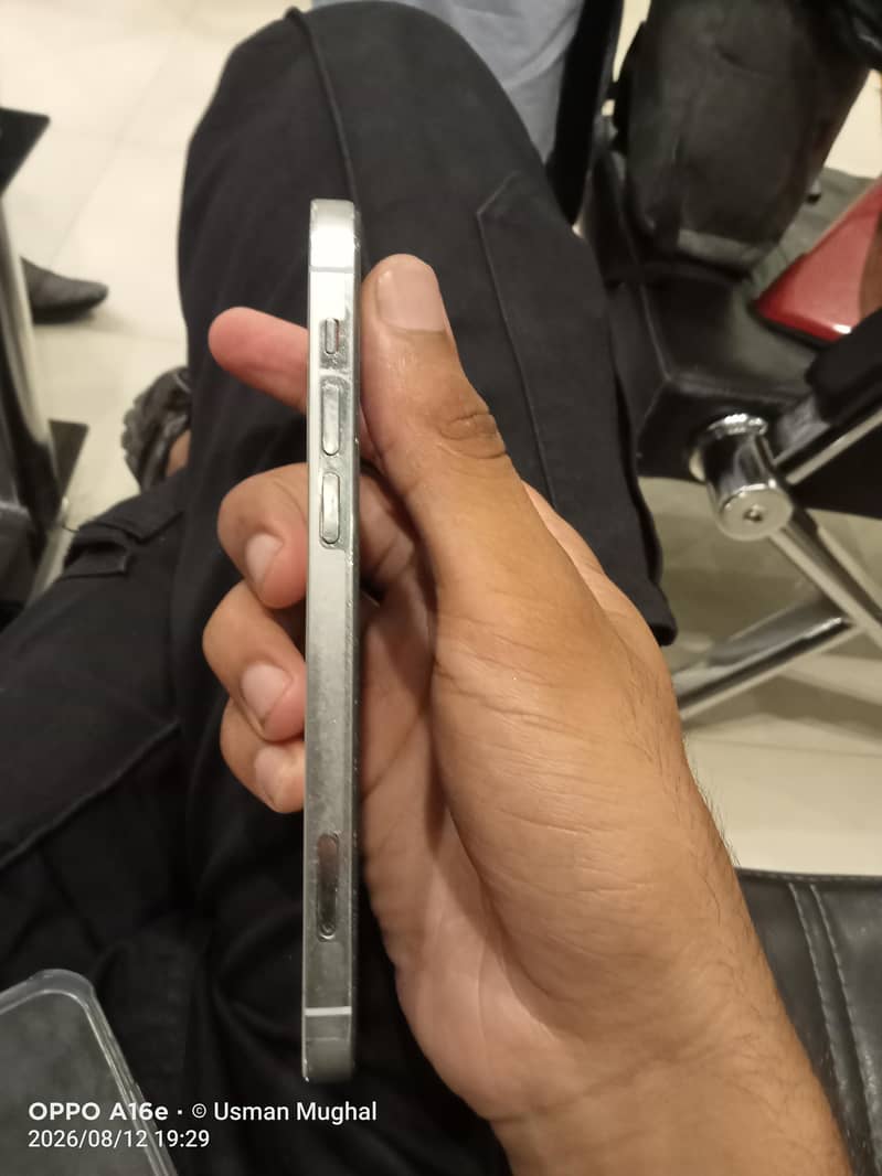 Apple iPhone 12 Pro 3