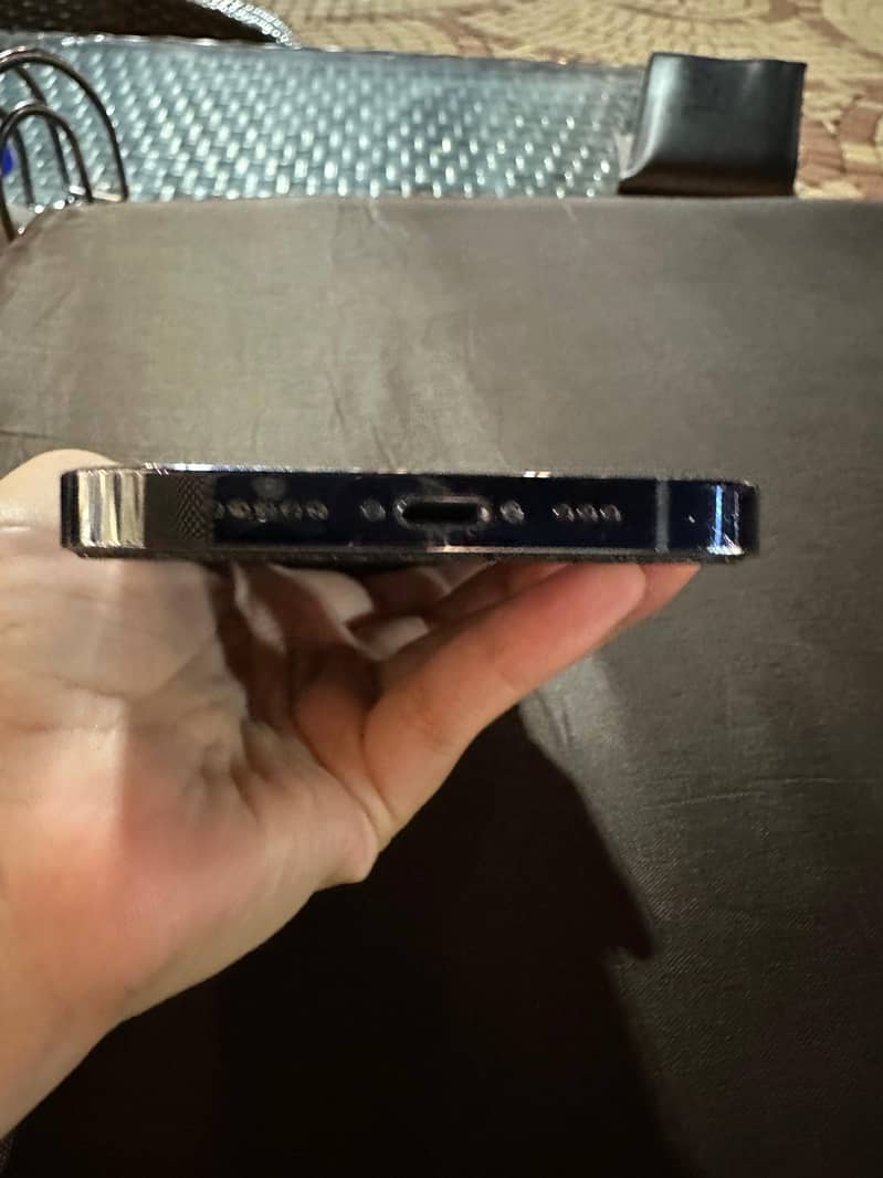 Apple iPhone 13 Pro 8