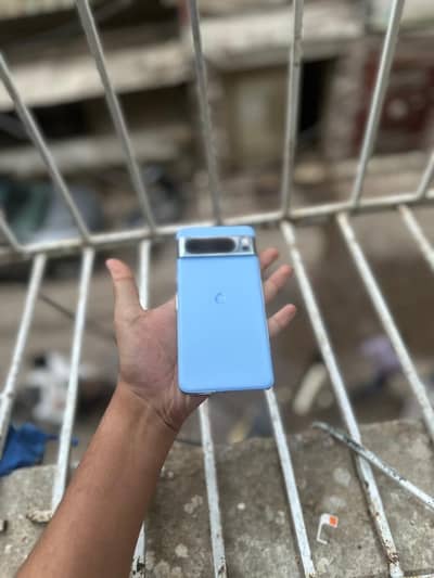 Google Pixel 8 Pro