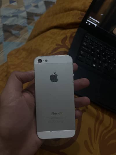 Apple iPhone 5
