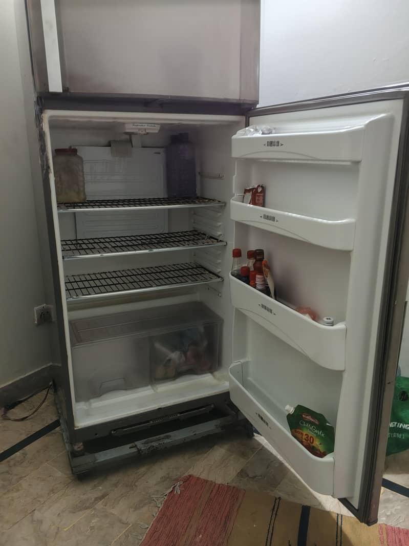 Dawlance refrigerator 3