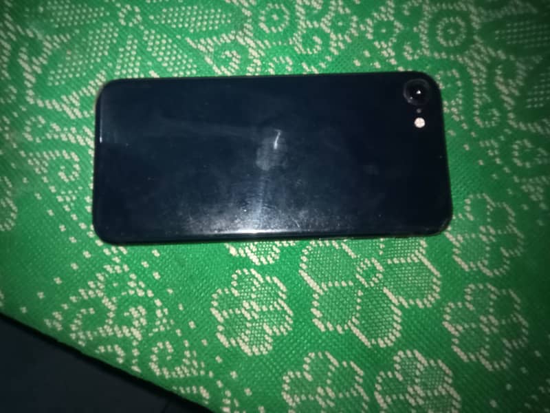 Apple iPhone SE 3