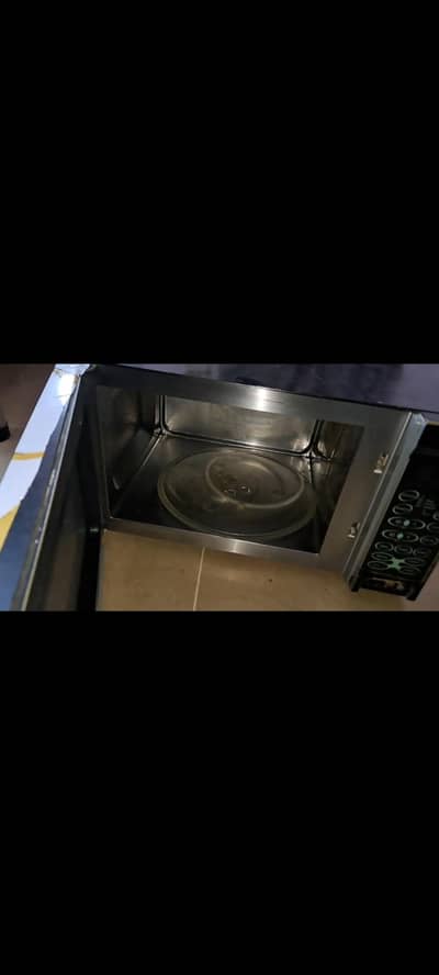 microwave oven