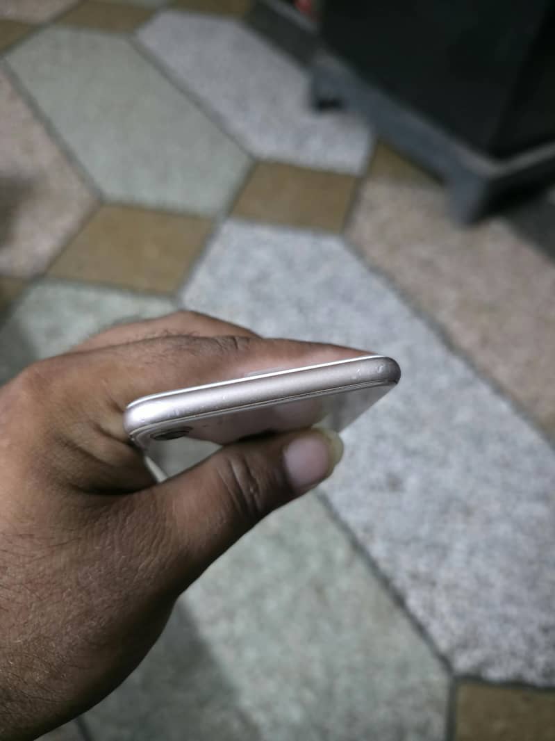 Apple iPhone 8 2