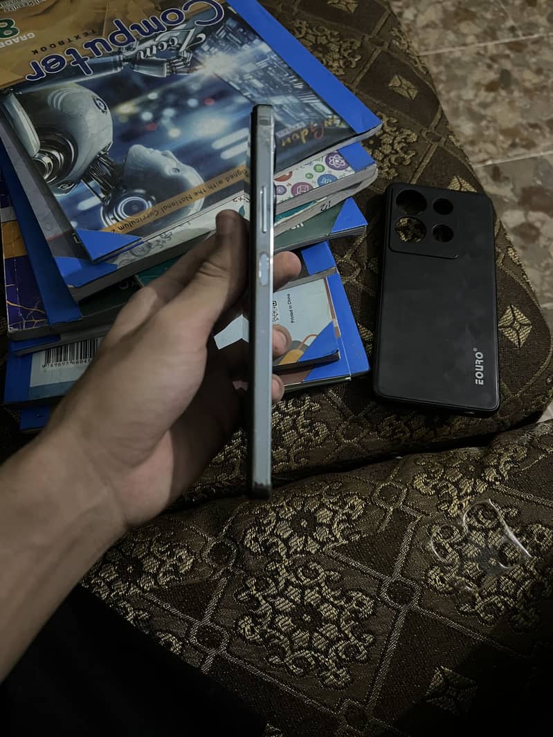 Infinix Note 30 4