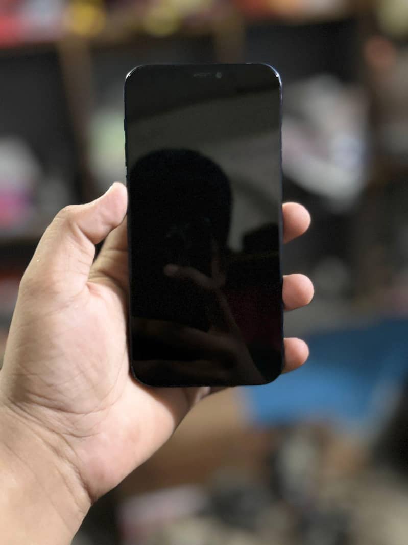 Apple iPhone 11 8
