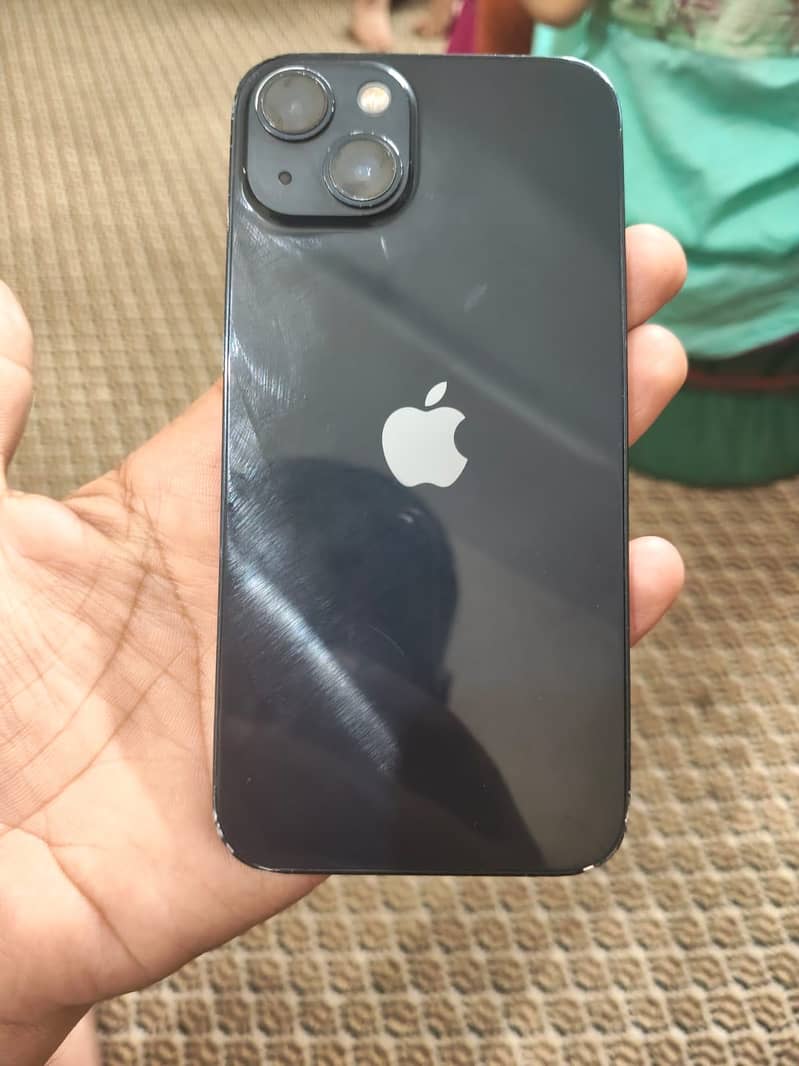 Apple iPhone 13 5