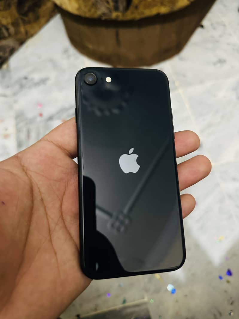 iPhone SE (3rd Gen) 5