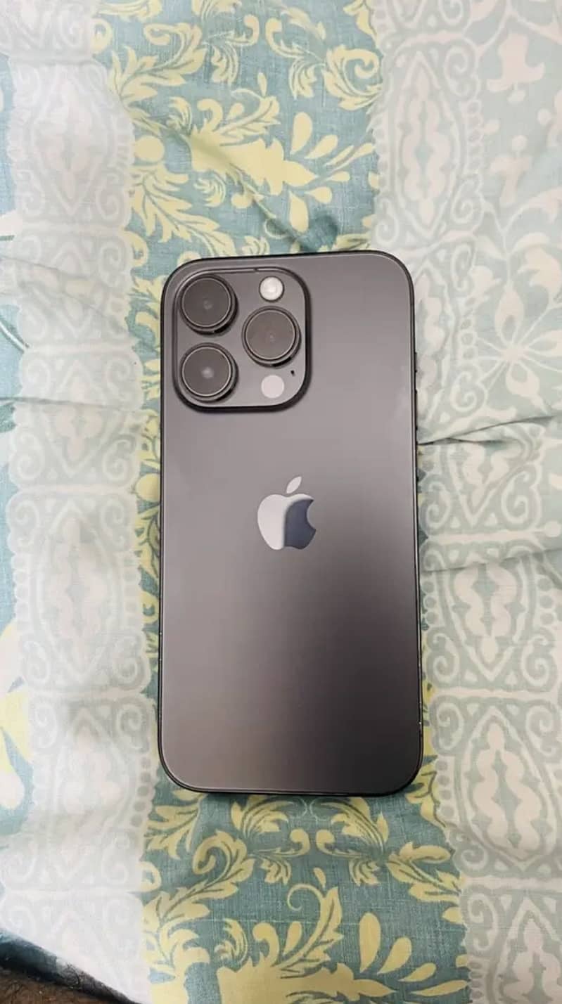 Apple iPhone 14 Pro 1