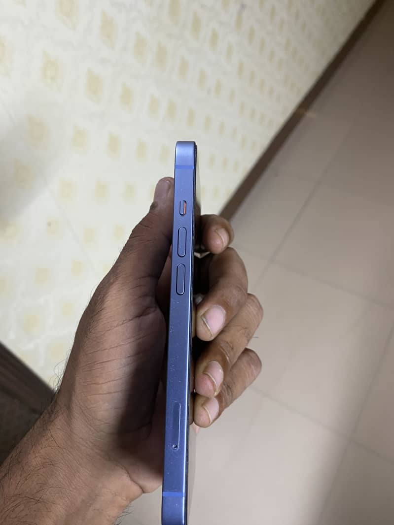 Apple iPhone 14 2