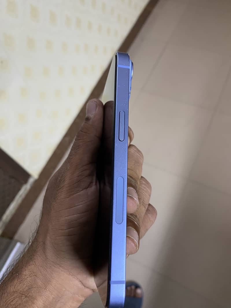 Apple iPhone 14 9