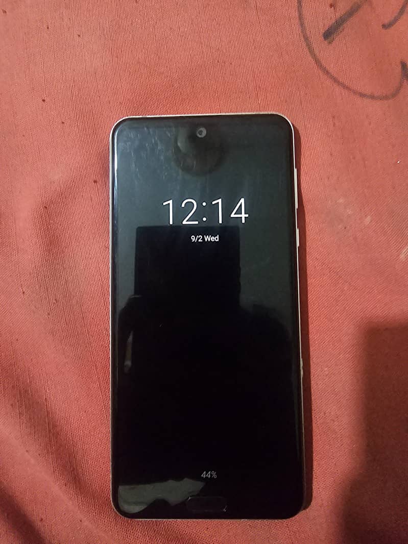 Sharp Aquos R3 0