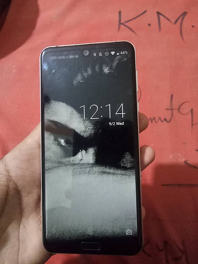 Sharp Aquos R3 3