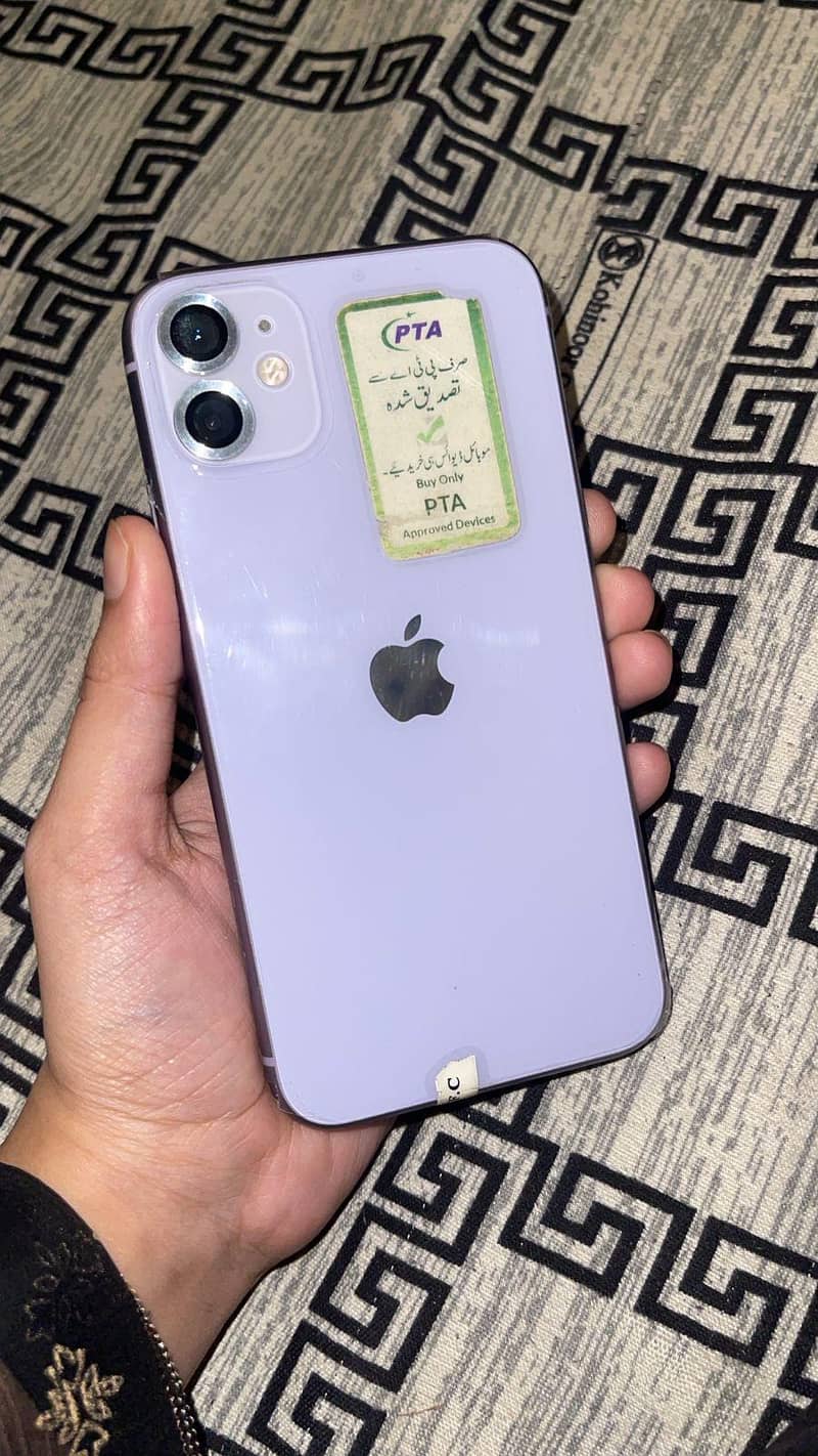 Apple iPhone 11 0