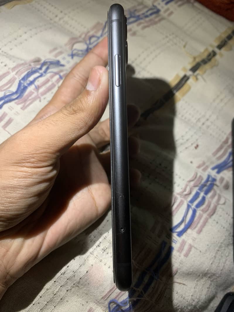 Apple iPhone 11 1