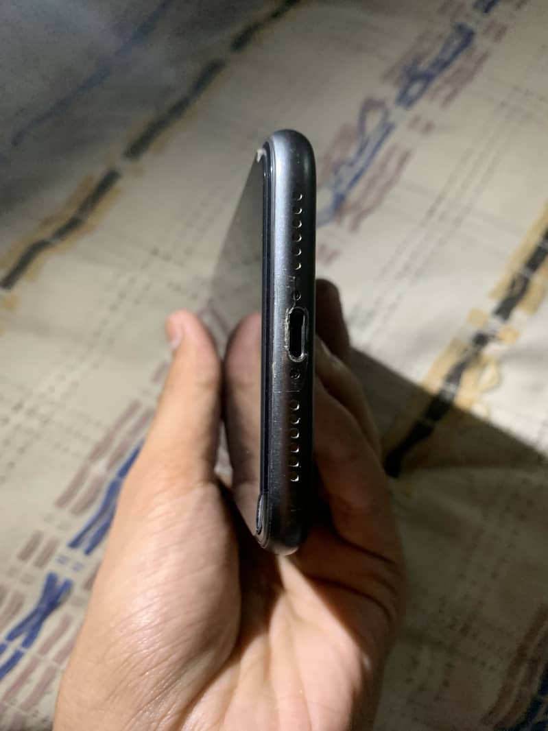 Apple iPhone 11 5