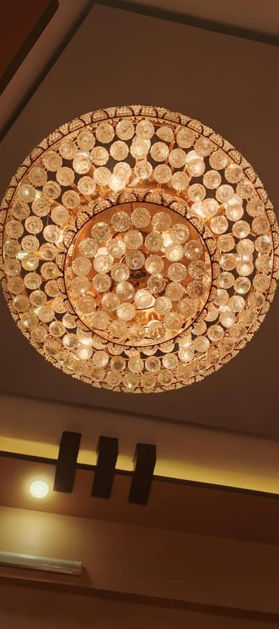 CRYSTAL HEAVY CHANDELIER CONDITION USED LIKE NEW
