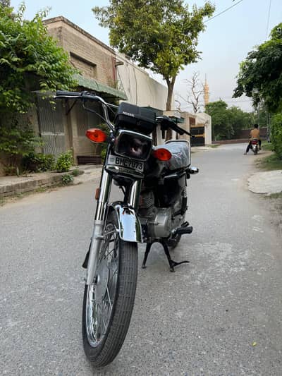 Honda CG 125 2025