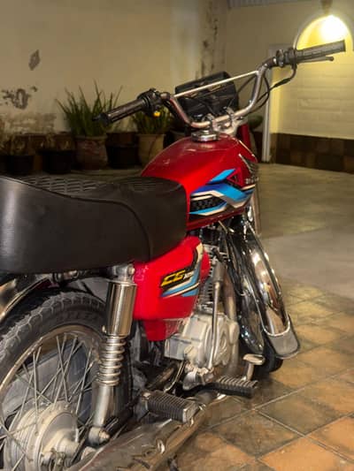 HONDA CG125