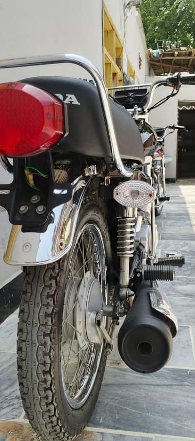 sell honda 125surf start 210 demand 03044391706
