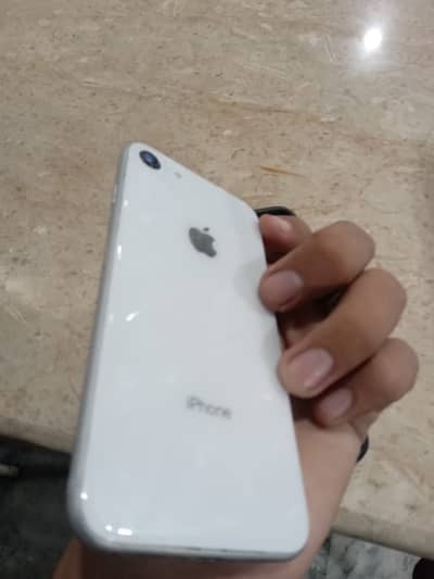Apple iPhone 8